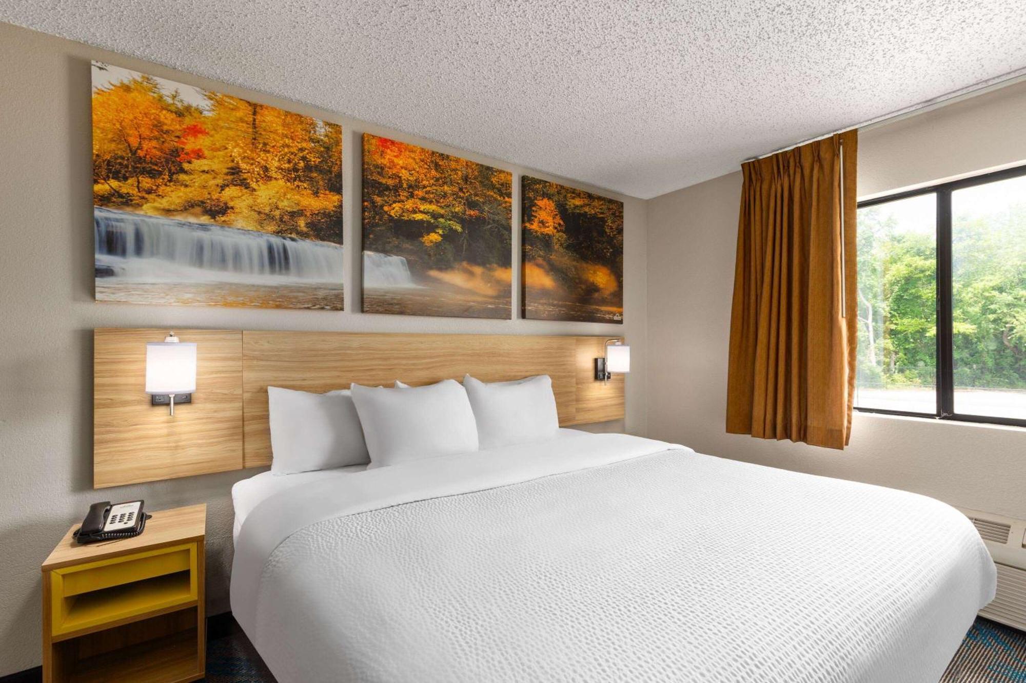 Days Inn By Wyndham Glasgow Eksteriør bilde