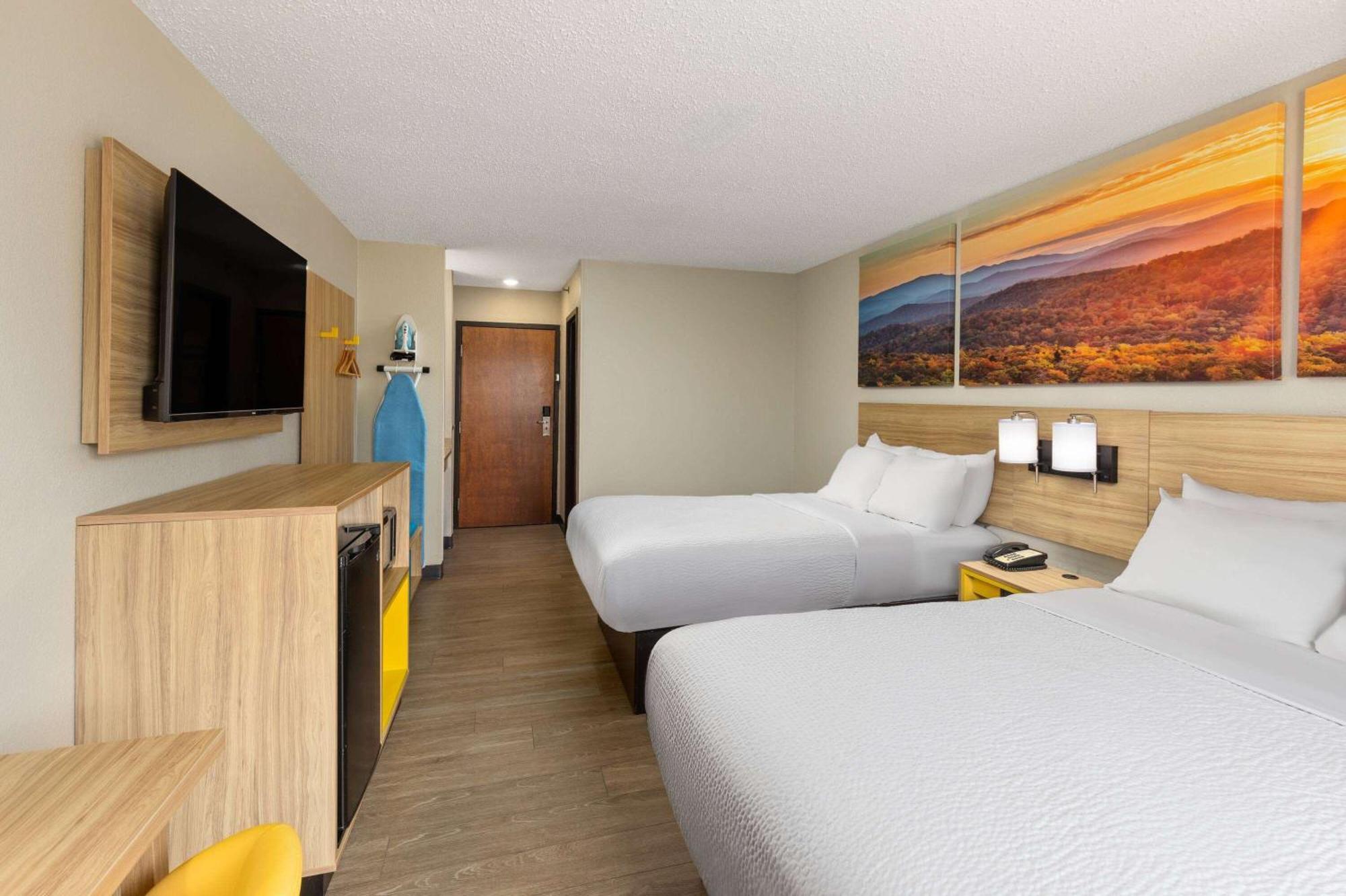 Days Inn By Wyndham Glasgow Eksteriør bilde