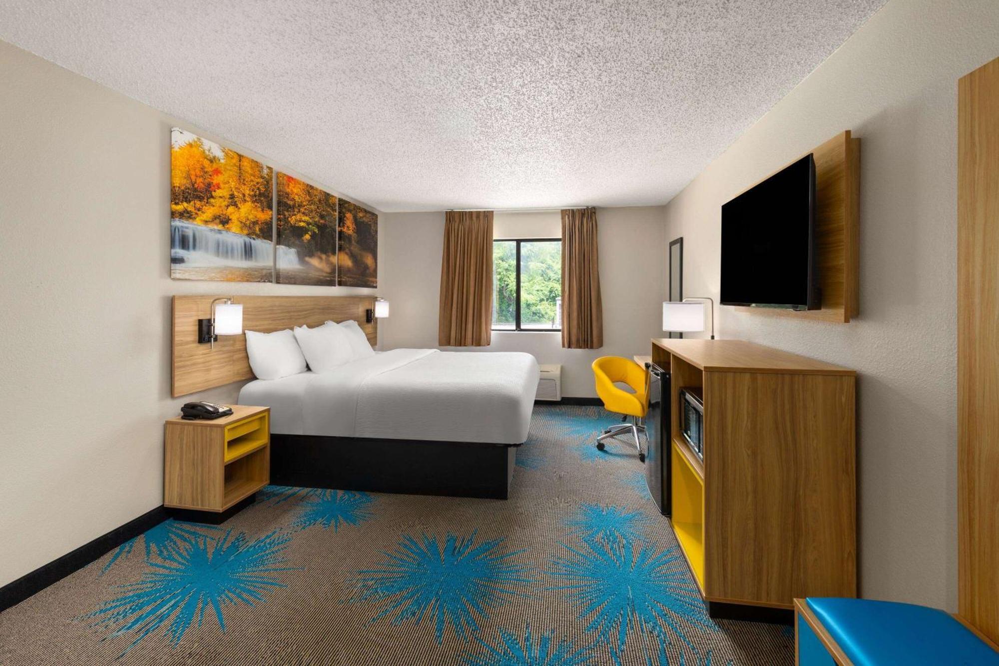 Days Inn By Wyndham Glasgow Eksteriør bilde