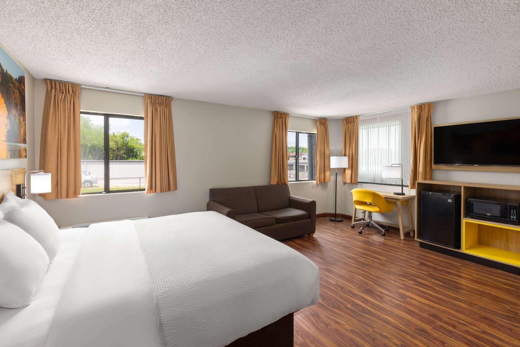 Days Inn By Wyndham Glasgow Eksteriør bilde